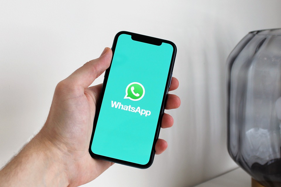 Aprenda a utilizar o WhatsApp Empresarial para agilizar o atendimento