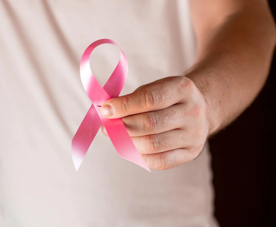 Promova ações para prevenção e conscientização sobre o câncer de mama